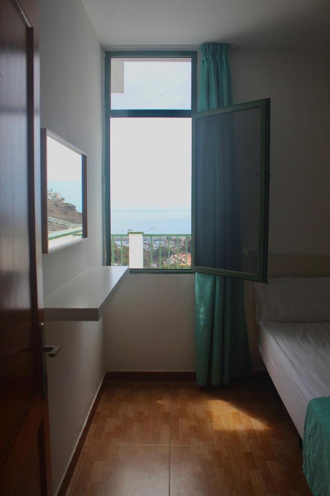 Apartamentos Halley Puerto Rico  Eksteriør bilde